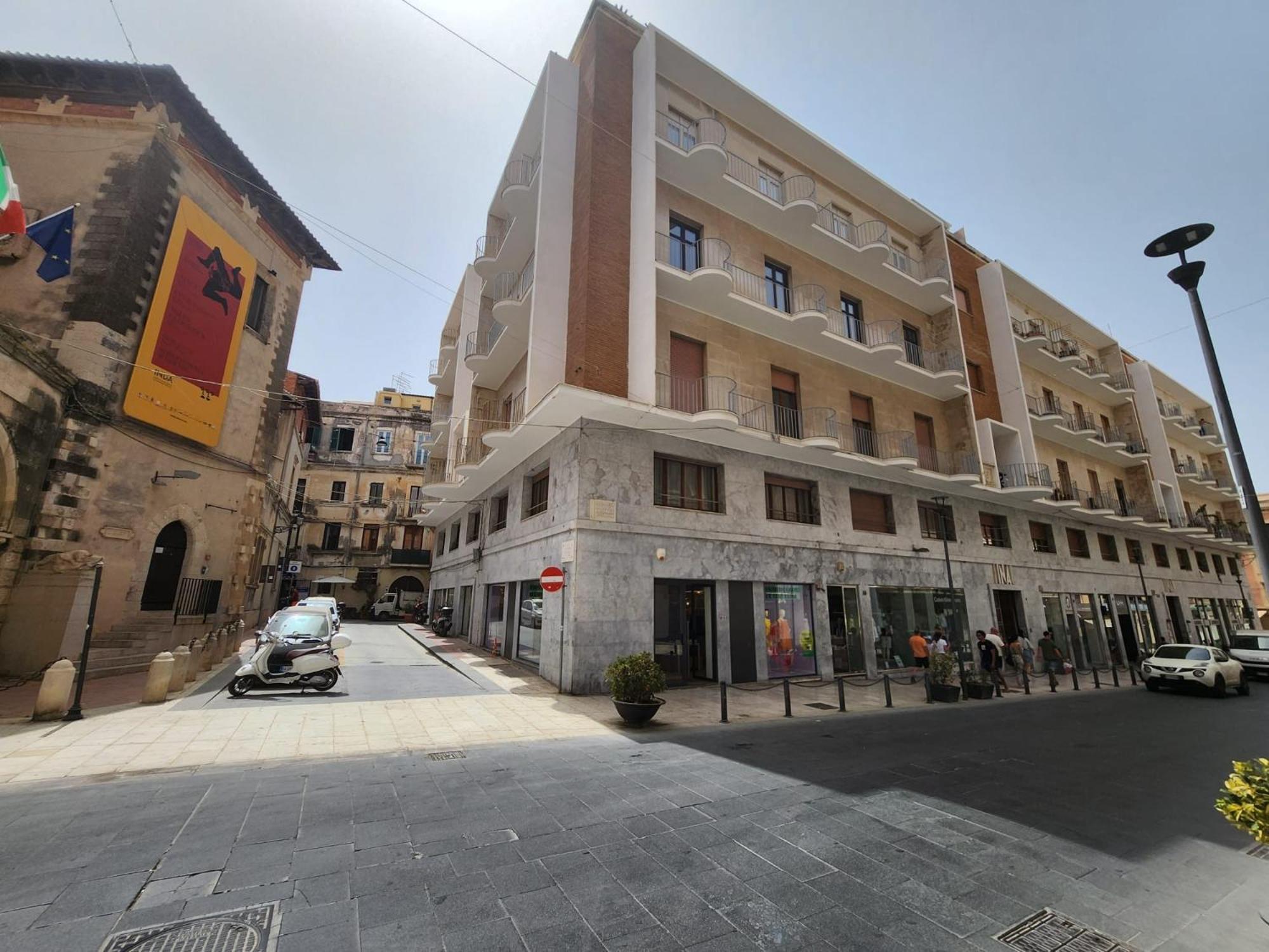 Matteotti Royale Apartments Сиракуза Екстериор снимка